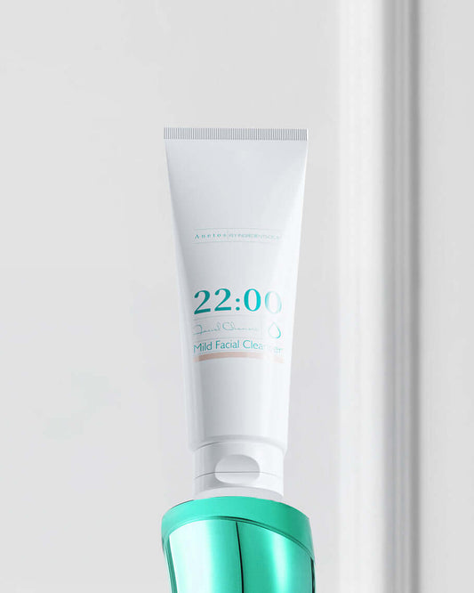 22:00 アネトス マイルド フェイシャル クレンザーのチューブ