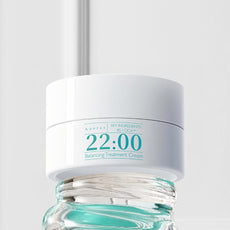 22:00 アネトス バランシングトリートメントクリームの容器、さわやかなデザイン